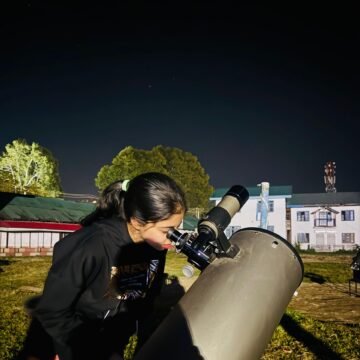 School Education Dept Baramulla organized a Night Sky Watching Camp at BHSS B’la.DC Baramulla @mingasherpa joined the event as Chief Guest, inspiring students & parents to explore the wonders of the night sky.