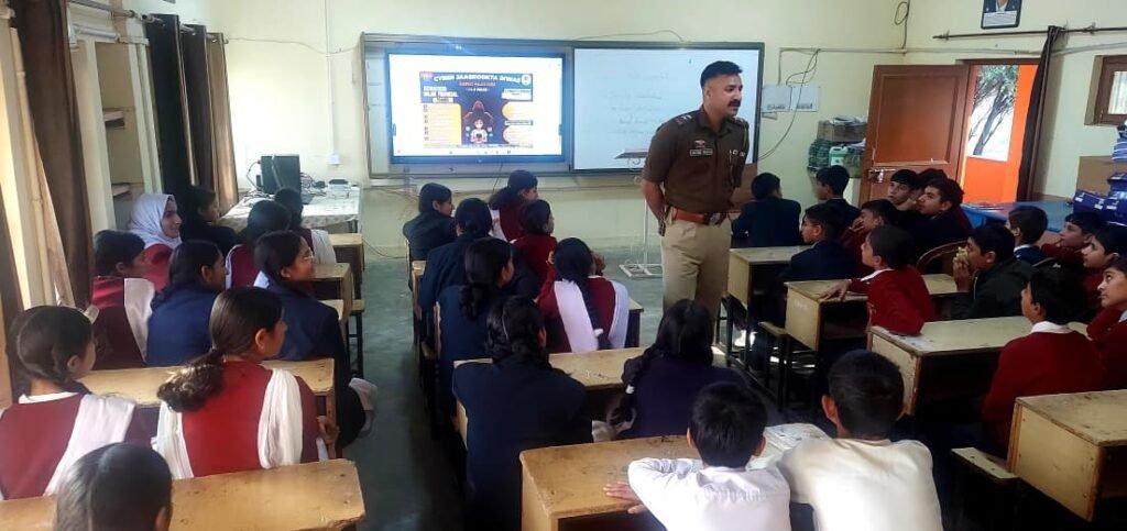 J&K POLICE – CYBER POLICE STATION DODA ORGANIZEDCYBER AWARENESS WORKSHOP AT JNV SCHOOL, ARNORA GHAT, DODA